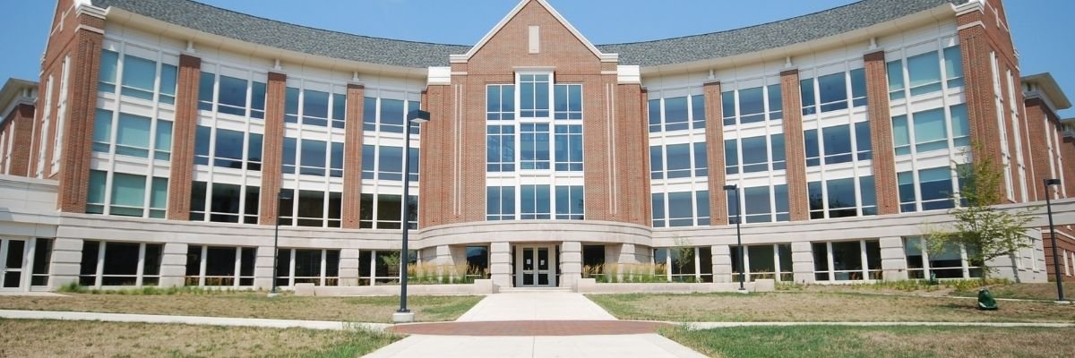 School and college digital marketing services using SEO, Google Ads, Meta Ads, social media marketing, local SEO, and lead generation to increase admissions and attract students.
